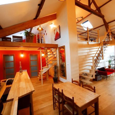 La Grange de Marie à St Angel - Magnifique Grange Rénovée en loft pour 1 à 6 pers Vila Saint-Angel  Exterior foto