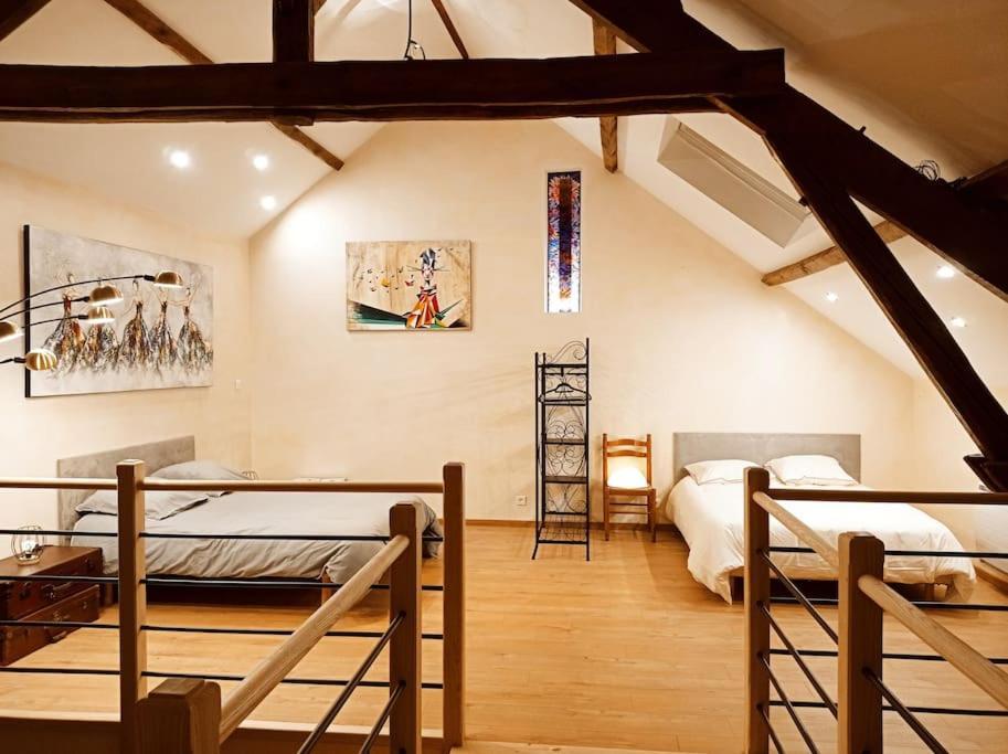 La Grange de Marie à St Angel - Magnifique Grange Rénovée en loft pour 1 à 6 pers Vila Saint-Angel  Exterior foto