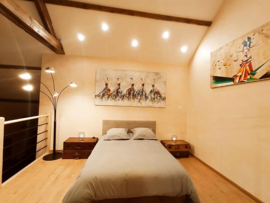 La Grange de Marie à St Angel - Magnifique Grange Rénovée en loft pour 1 à 6 pers Vila Saint-Angel  Exterior foto