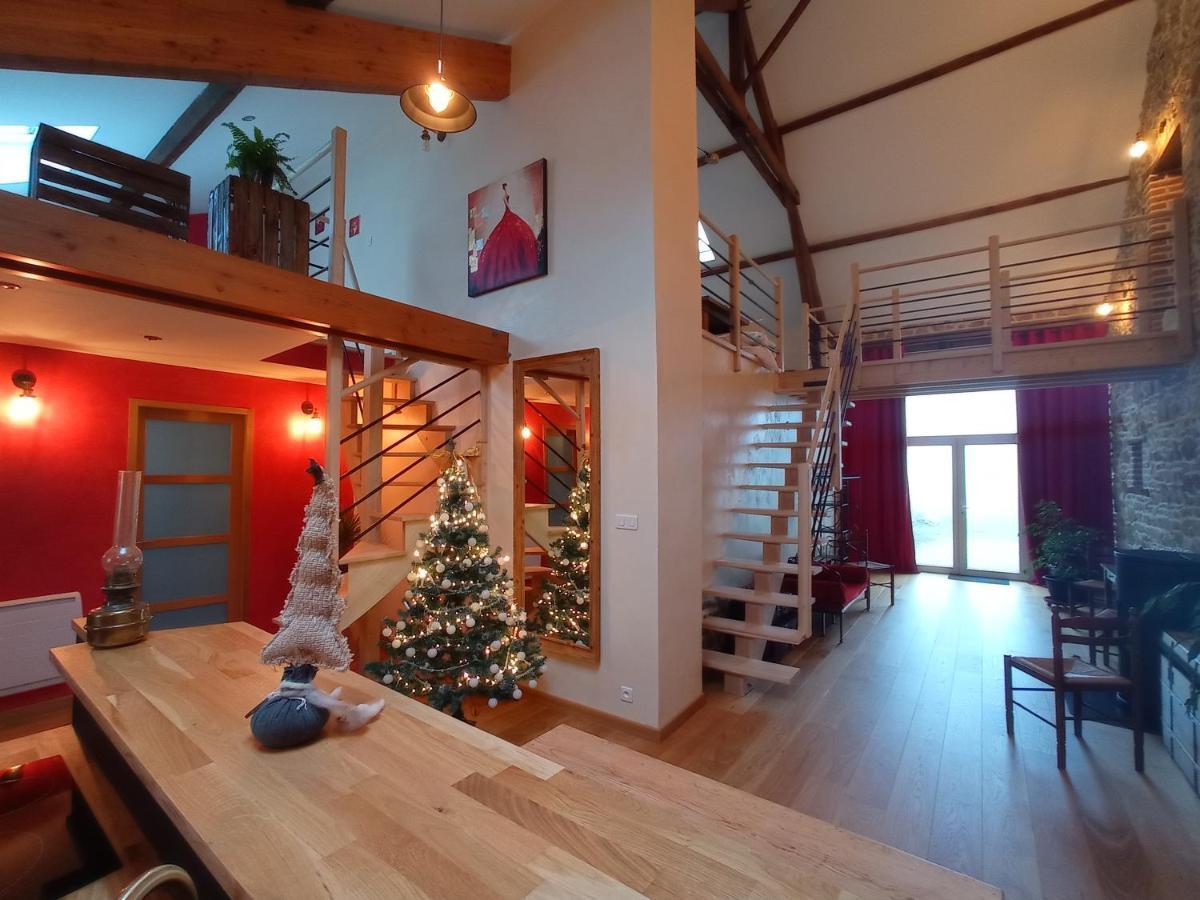 La Grange de Marie à St Angel - Magnifique Grange Rénovée en loft pour 1 à 6 pers Vila Saint-Angel  Exterior foto